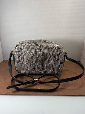 G.I.L.I. Snake Print Crossbody Bag in Black and Cream